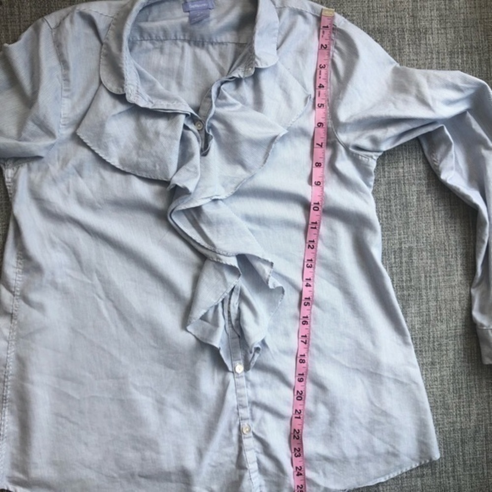 Gap maternity button down top with ruffle front - image 5